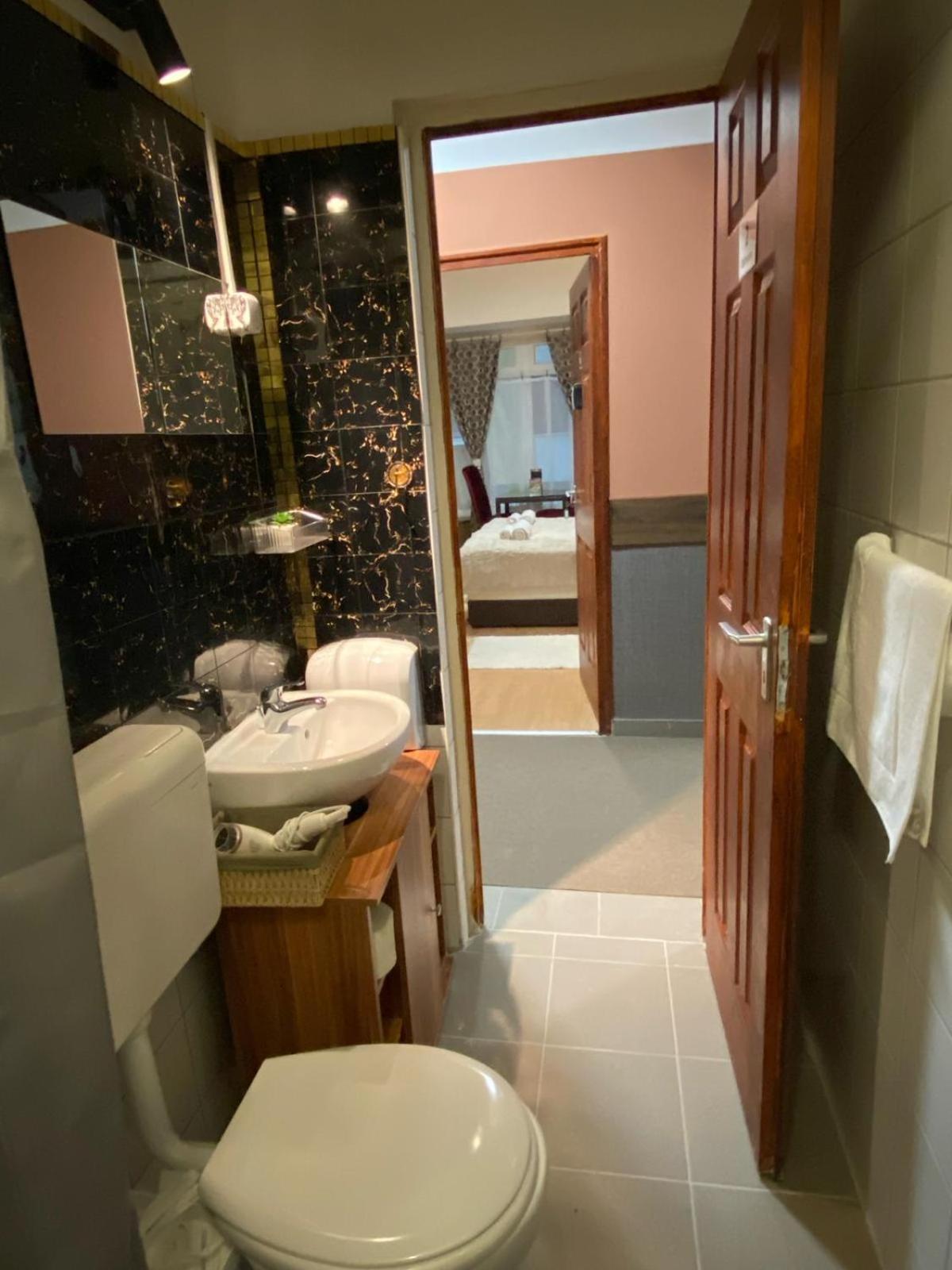 Apartment Rest In Allaga Budapest